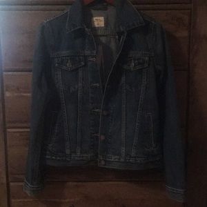 Gap medium wash denim jacket